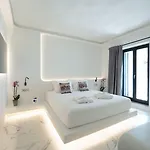 Numi 4*
