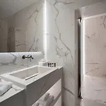 Numi Lägenhetshotell 4*