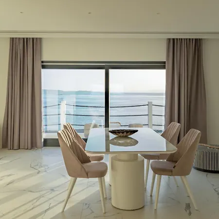 Tagoo Hills Residences 3*
