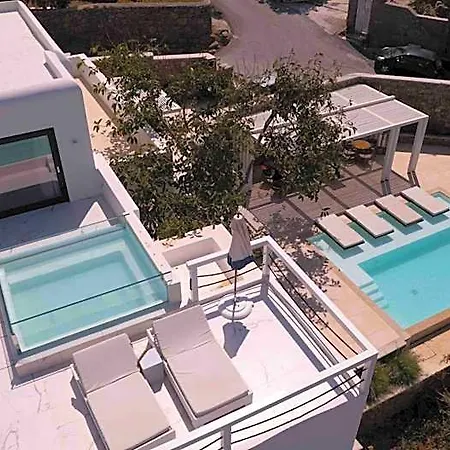 Tagoo Hills Residences Aparthotel 4*