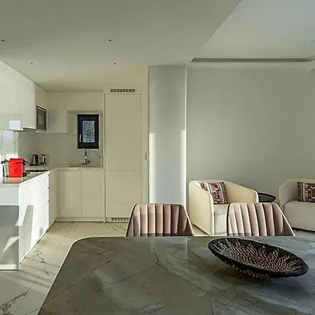 Aparthotel Tagoo Hills Residences