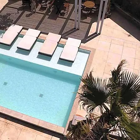 Tagoo Hills Residences Aparthotel 4*