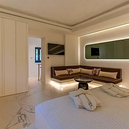 Tagoo Hills Residences Aparthotel 4*