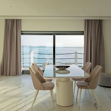 Tagoo Hills Residences 4*