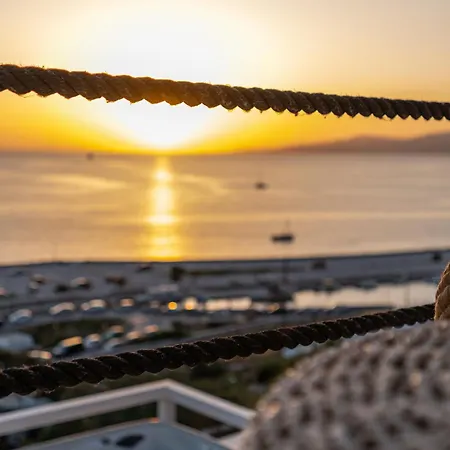 Numi 아파트호텔